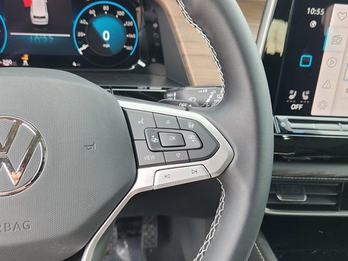 New 2026 Volkswagen Atlas SE image 16