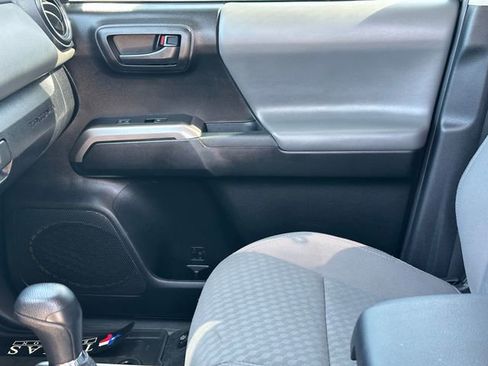 Used 2021 Toyota Tacoma SR5 image 12