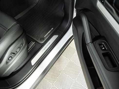 New 2026 Porsche Cayenne AWD/4WD image 26
