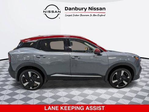 Certified 2025 Nissan Kicks SR w/ SR Premium Package AWD/4WD image 2