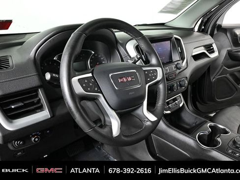 Used 2024 GMC Terrain SLT image 4