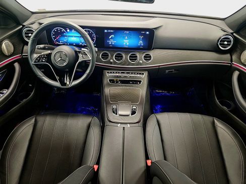 Used 2023 Mercedes-Benz E 350 4MATIC Sedan image 13