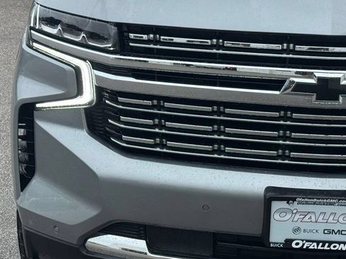Used 2023 Chevrolet Tahoe Premier AWD/4WD image 9