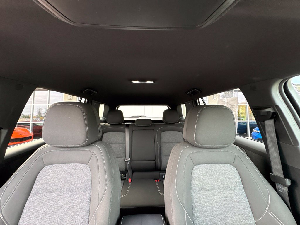 Used 2025 GMC Terrain Elevation AWD/4WD image 28