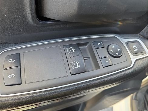 Used 2023 RAM 4500 Tradesman image 13