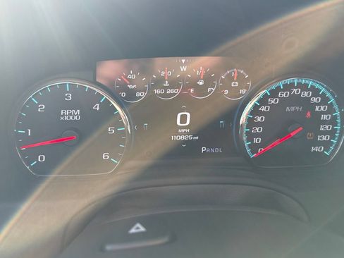 Used 2018 Chevrolet Tahoe Premier AWD/4WD image 8