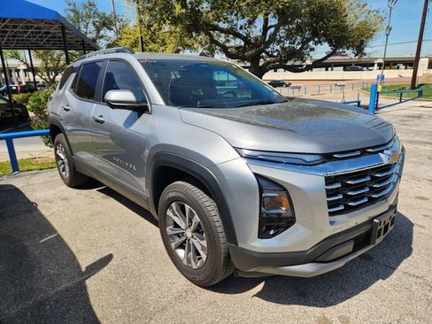 Used 2026 Chevrolet Equinox LT w/ Convenience Package II image 1