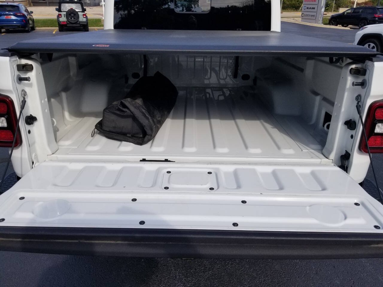 Used 2021 Jeep Gladiator Overland AWD/4WD image 10