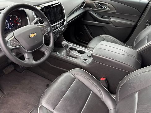 Used 2023 Chevrolet Traverse Premier image 5