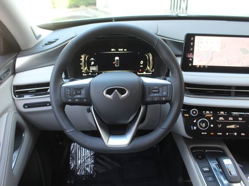 Used 2026 INFINITI QX60 Luxe w/ Cargo Package image 17