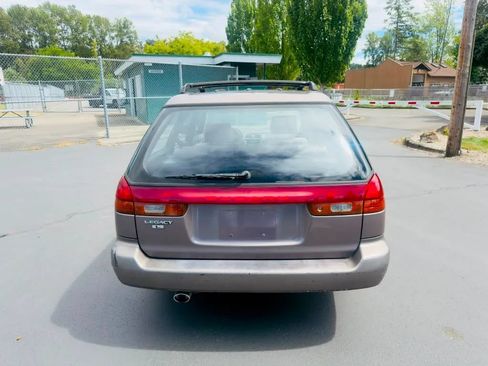 Used 1995 Subaru Legacy L AWD/4WD image 4