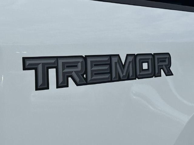 Used 2025 Ford F350 Lariat w/ Tremor Off-Road Package AWD/4WD image 5