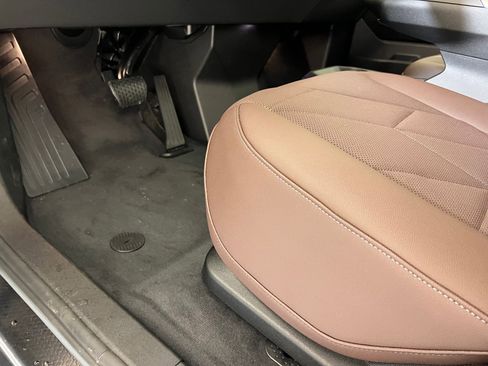 New 2026 BMW iX xDrive60 image 13