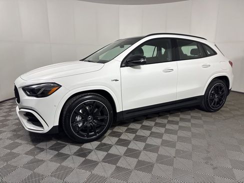 New 2026 Mercedes-Benz GLA 35 AMG 4MATIC image 1