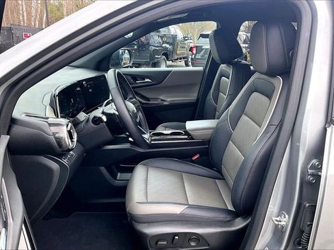 Used 2025 Chevrolet Equinox LT w/ Convenience Package II image 20