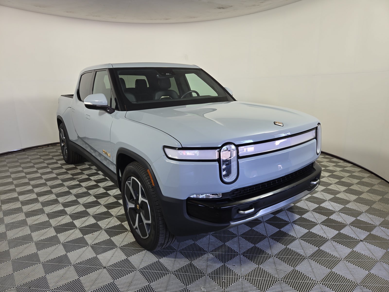 Used 2023 Rivian R1T Adventure Quad AWD/4WD image 7