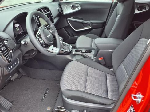 New 2025 Kia Soul S image 10
