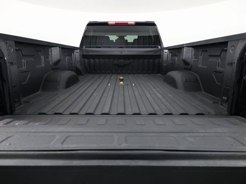 Used 2025 Chevrolet Silverado 3500 LTZ image 7