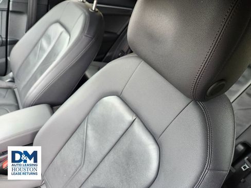 Used 2019 Audi Q3 2.0T Premium Plus w/ Premium Plus Package image 31