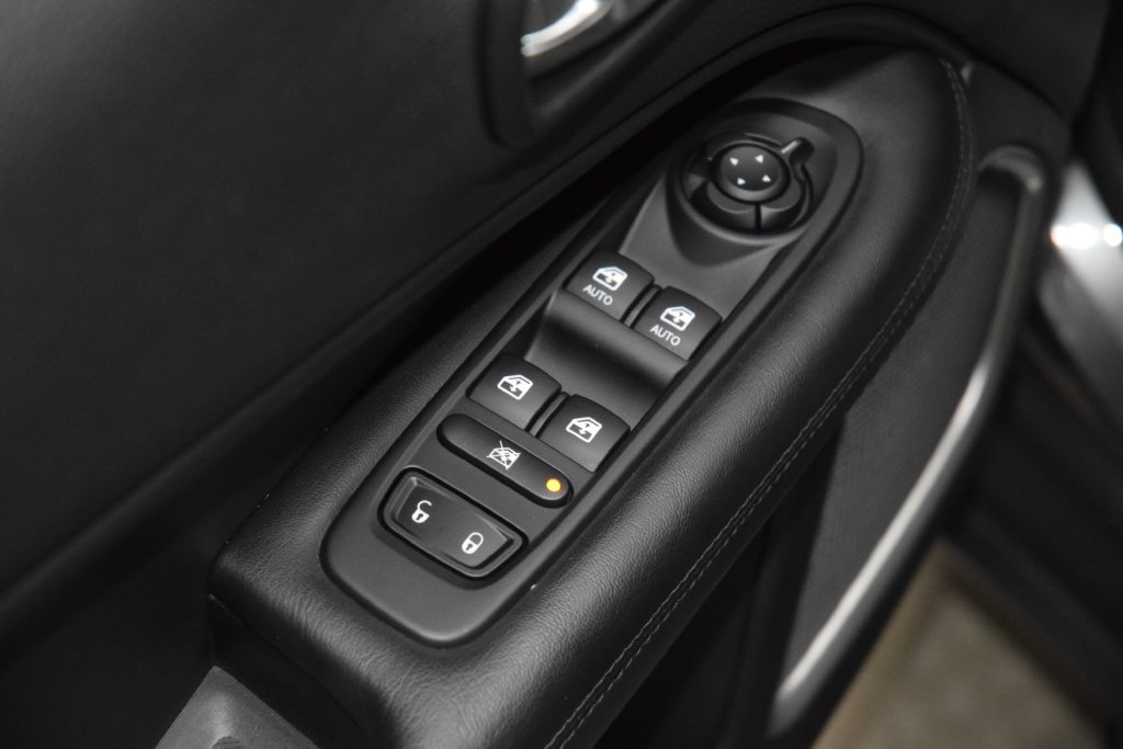 Used 2020 Jeep Compass Latitude AWD/4WD image 48