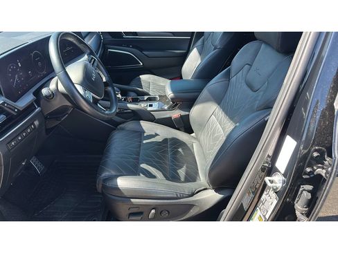 Used 2025 Kia Telluride SX AWD/4WD image 10