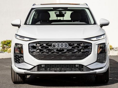 New 2026 Audi Q3 quattro 2.0T AWD/4WD image 3