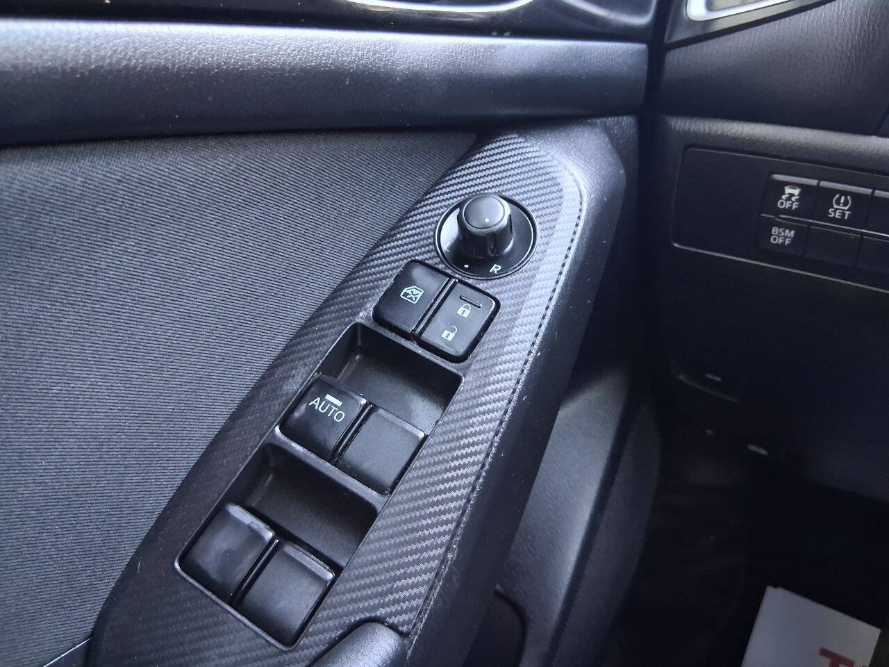 Used 2014 MAZDA MAZDA3 i Touring FWD image 17