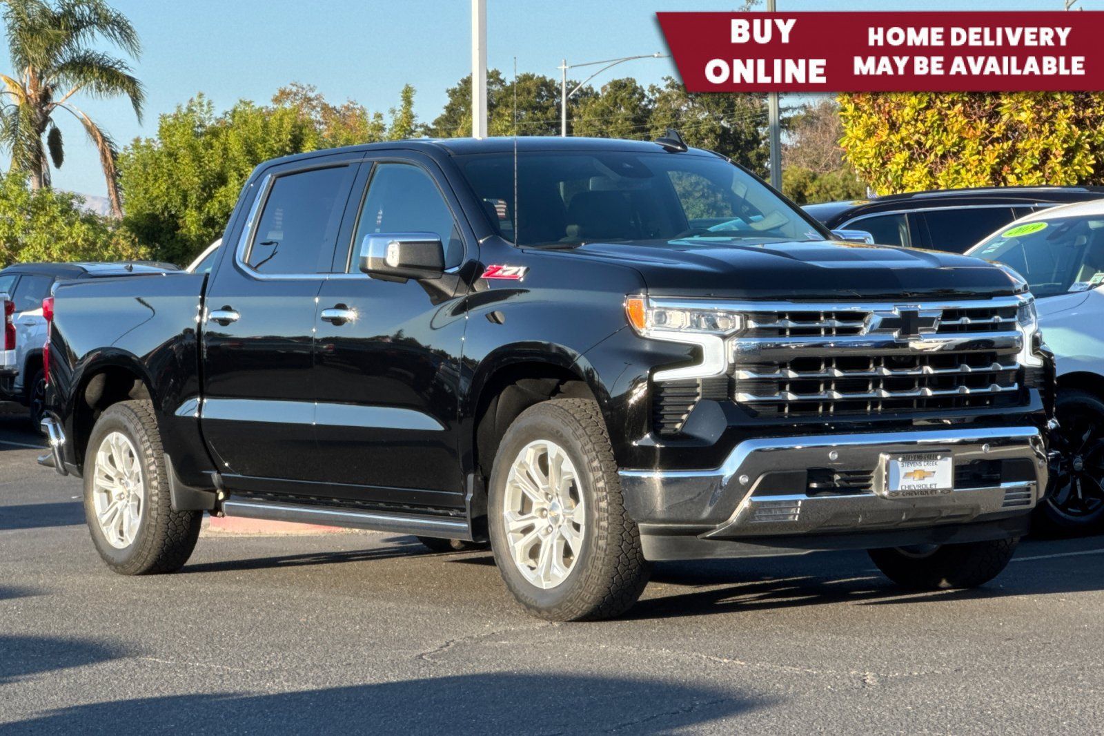 Used 2022 Chevrolet Silverado 1500 LTZ AWD/4WD image 1