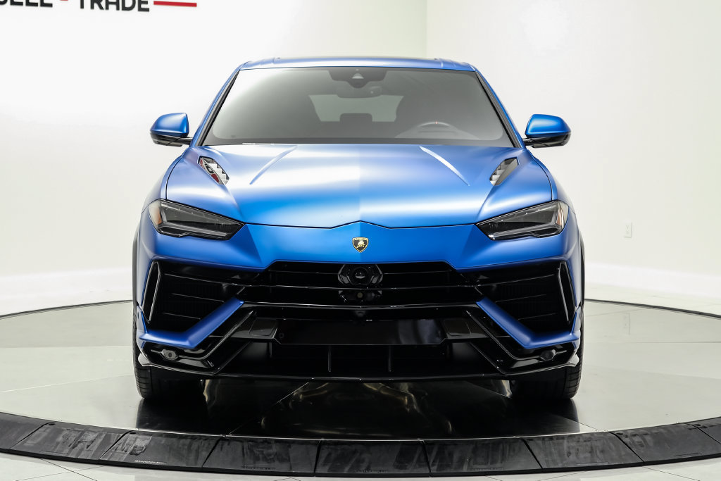 Used 2023 Lamborghini Urus Performante AWD/4WD image 2