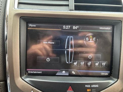 Used 2012 Lincoln MKX AWD w/ Wood Pkg image 22