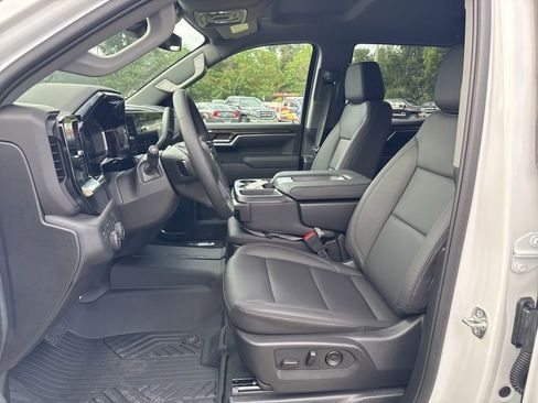 New 2025 Chevrolet Silverado 1500 LT image 17