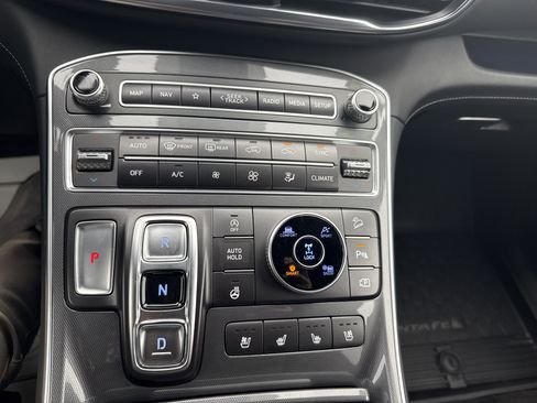 Used 2022 Hyundai Santa Fe Calligraphy image 26
