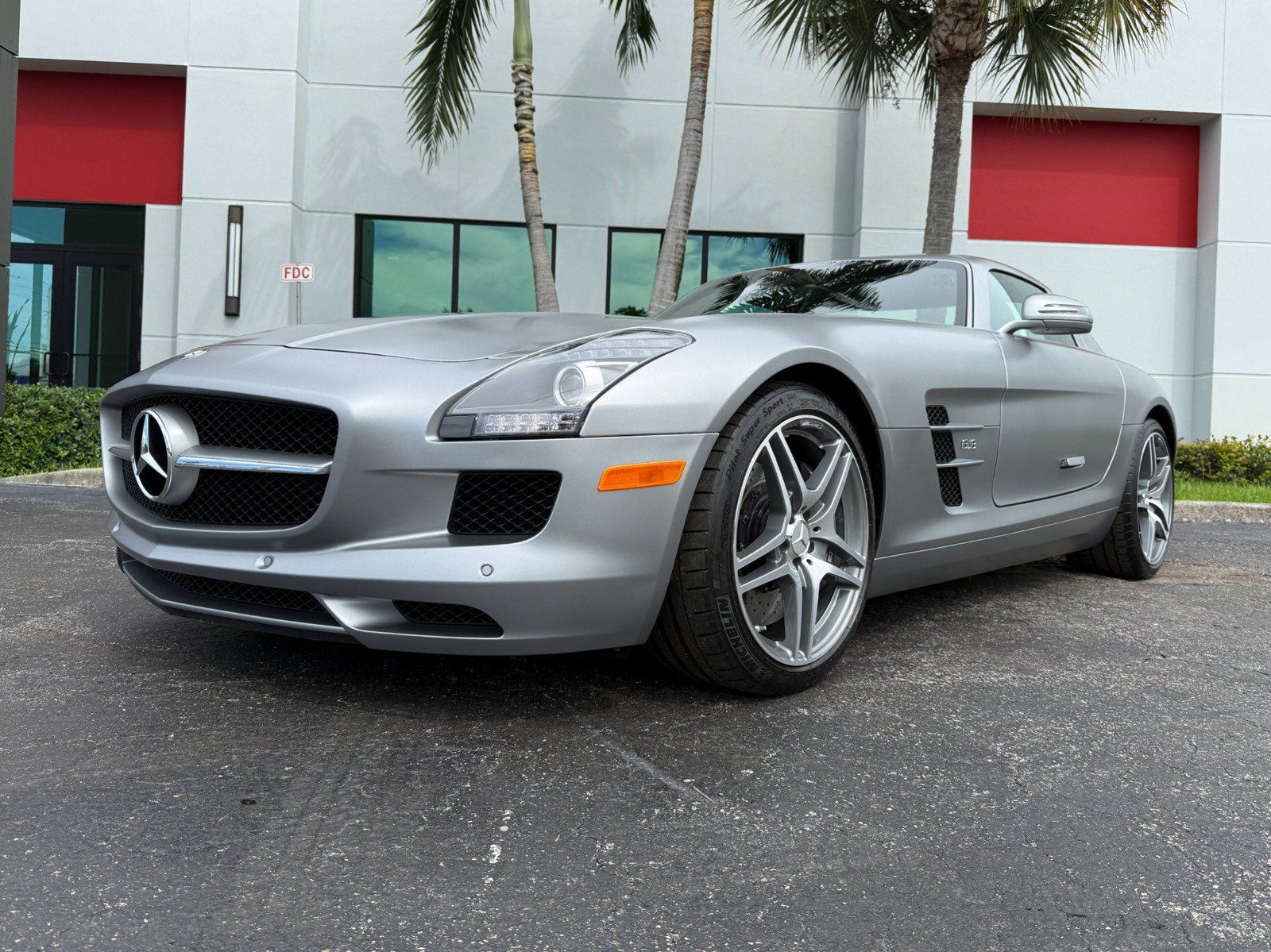 Used 2012 Mercedes-Benz SLS AMG Coupe image 10