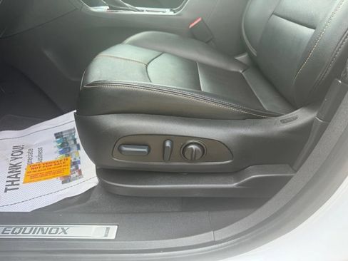 Used 2022 Chevrolet Equinox Premier FWD image 32
