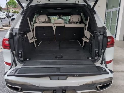 Used 2021 BMW X7 M50i AWD/4WD image 33