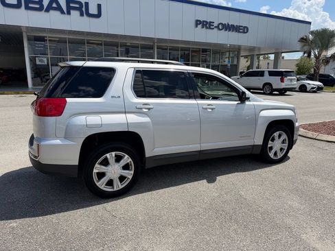 Used 2017 GMC Terrain SLE w/ Convenience Package AWD/4WD image 3
