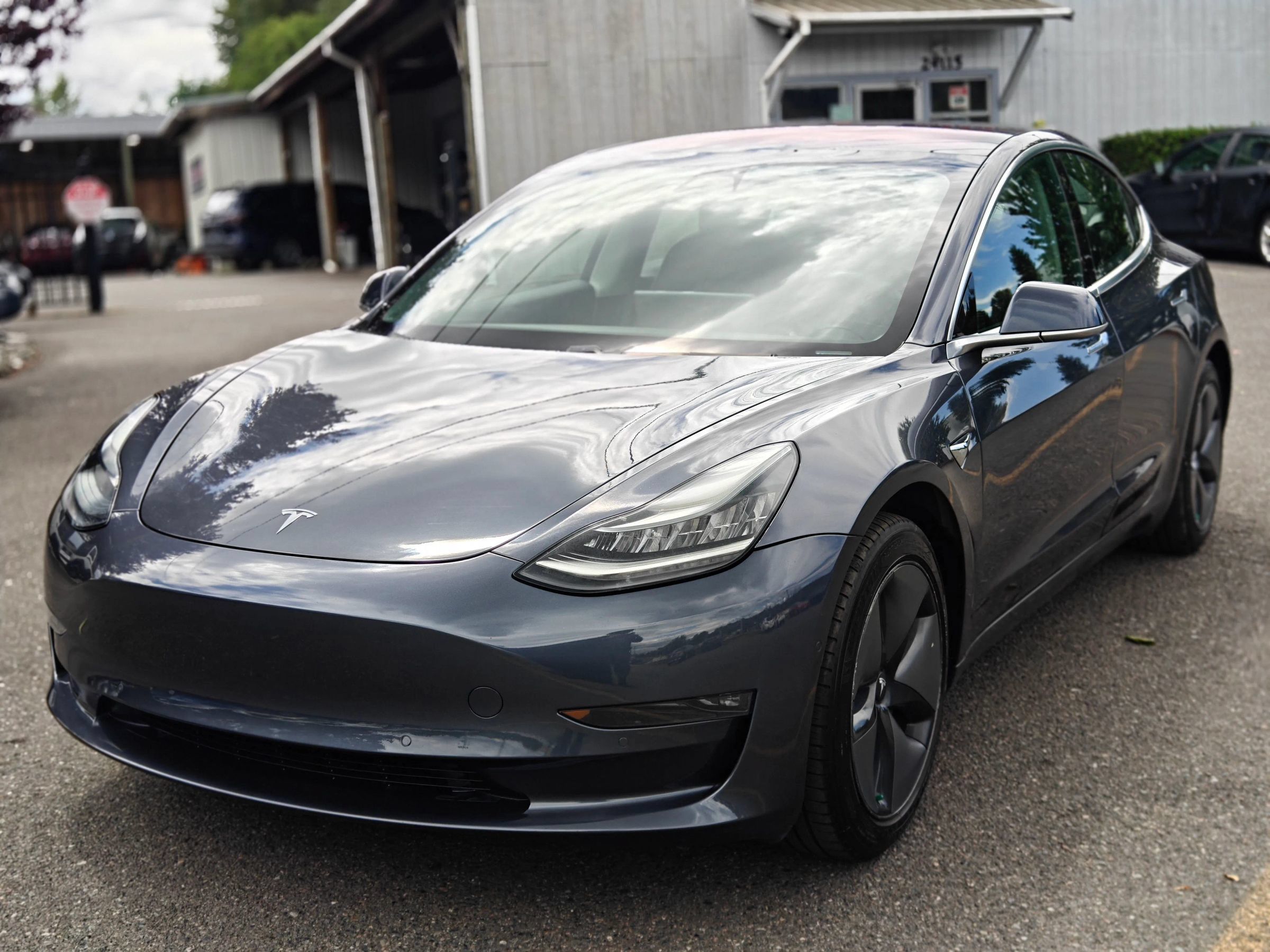 Used 2018 Tesla Model 3 Long Range RWD image 6