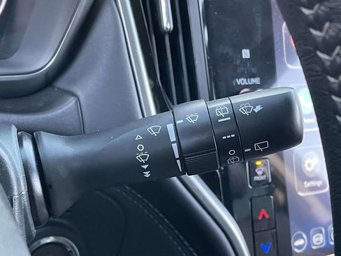 Certified 2025 Subaru Outback Limited w/ Popular Package #2 AWD/4WD image 13