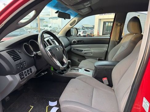 Used 2015 Toyota Tacoma 4x4 Double Cab w/ TRD Off-Road Package image 5