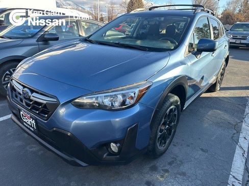 Used 2021 Subaru Crosstrek 2.0i Premium image 1