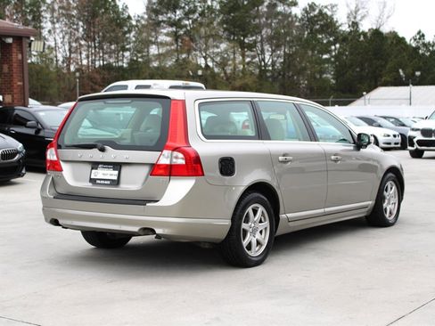 Used 2008 Volvo V70 image 7