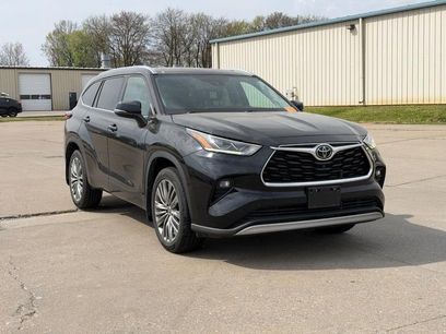 Used 2021 Toyota Highlander Platinum
