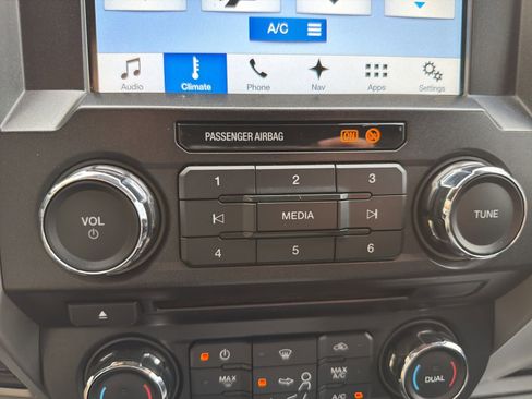 Used 2017 Ford F350 Lariat w/ Chrome Package AWD/4WD image 20