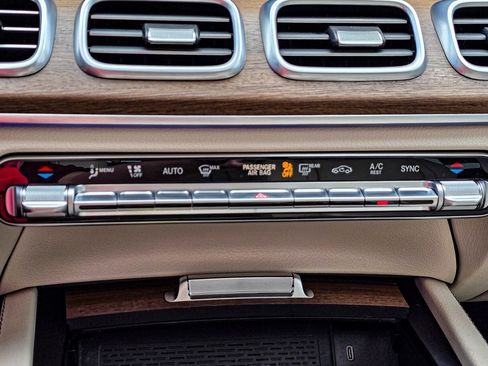 Used 2024 Mercedes-Benz GLS 450 GLS 450 image 23