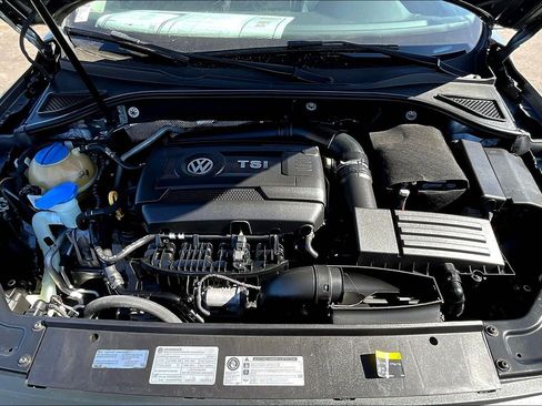 Used 2017 Volkswagen Passat 1.8T R-Line image 9