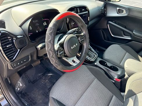 Used 2023 Kia Soul EX FWD image 24