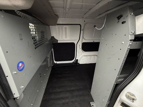 Used 2017 Nissan NV200 SV w/ Technology Package image 12