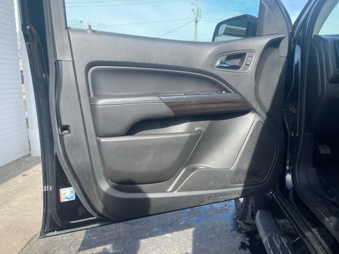 Used 2019 GMC Canyon SLE image 18