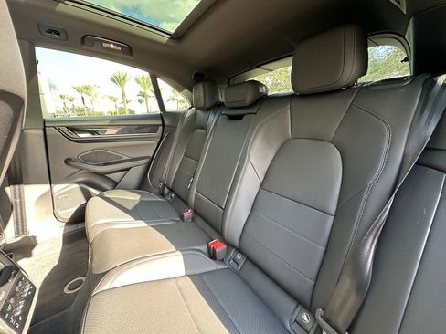 Used 2025 Porsche Macan Electric image 36