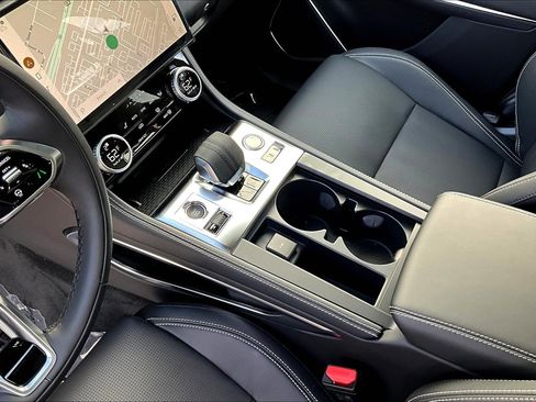 New 2025 Jaguar F-PACE R-Dynamic S image 8